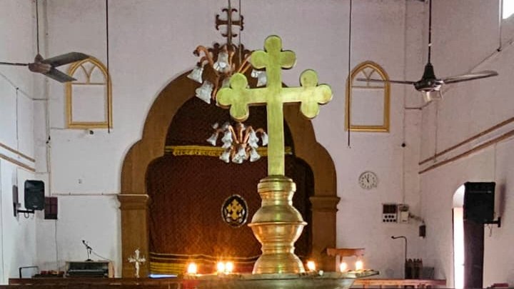 Inside Mar Thoma Valiyapally, Elanthoor